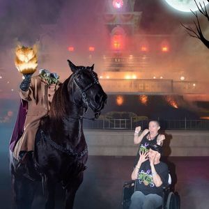 Meet your Posher, Taryn lynn